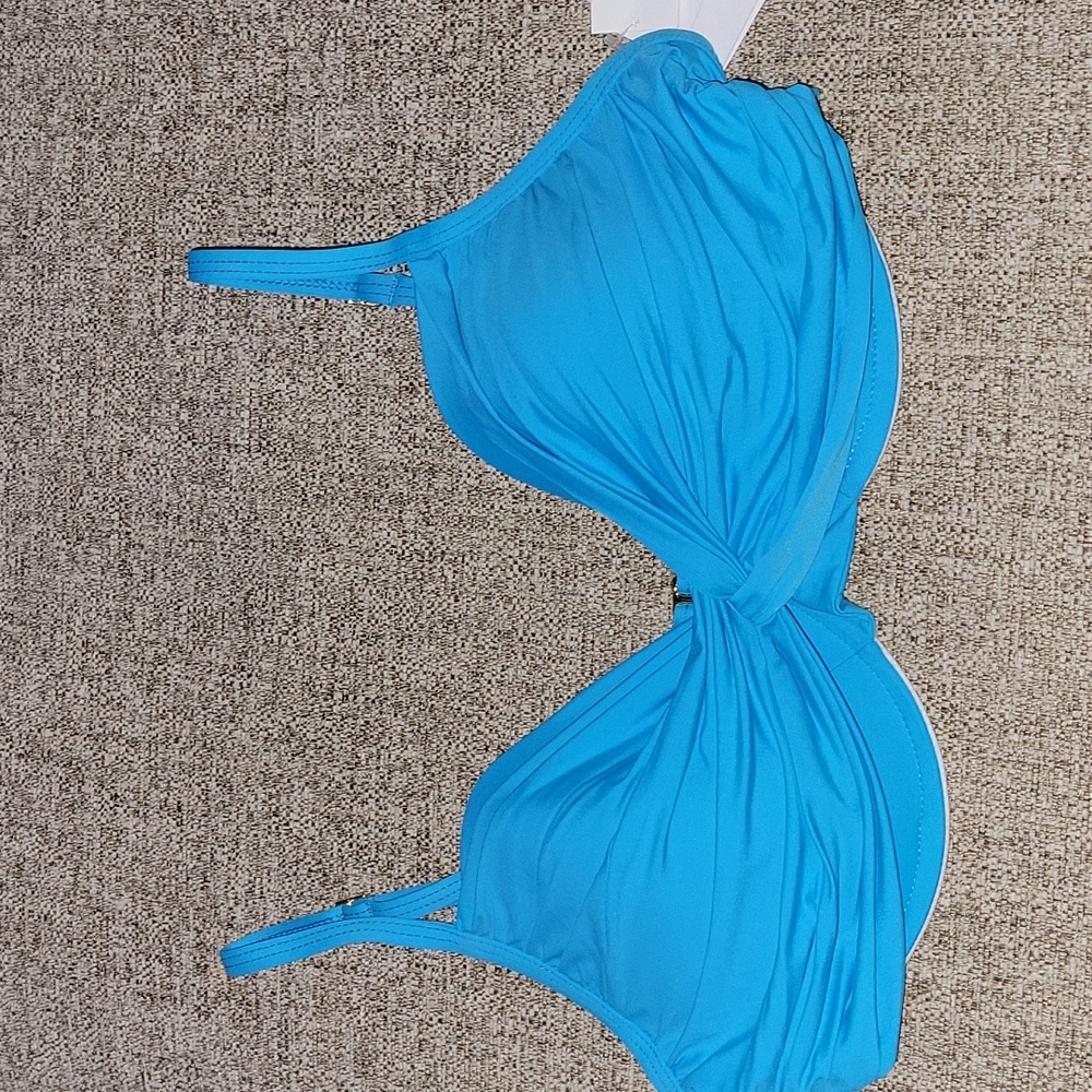 LA BLANCA, BIKINI TOP SZ 12 BEAUTIFUL TWIST FRONT DETAILING